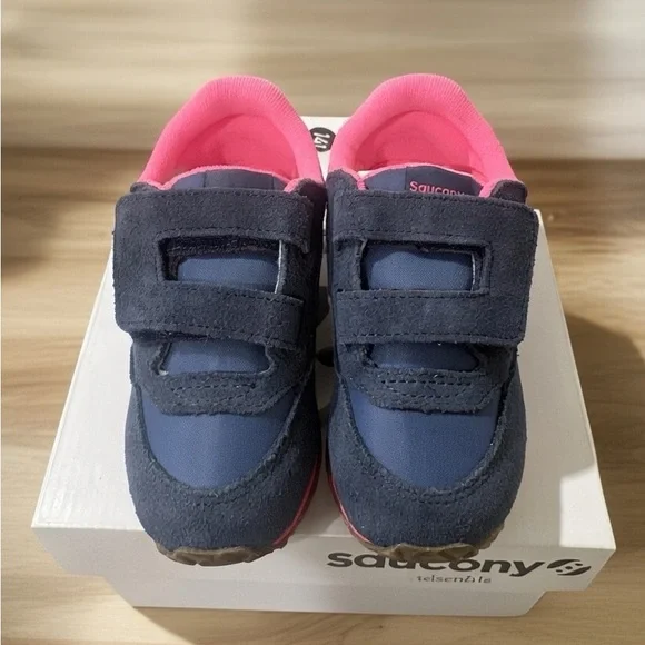 NWT Saucony Kids Sneakers - Black, Pink, and Silver - Picture 3 of 3